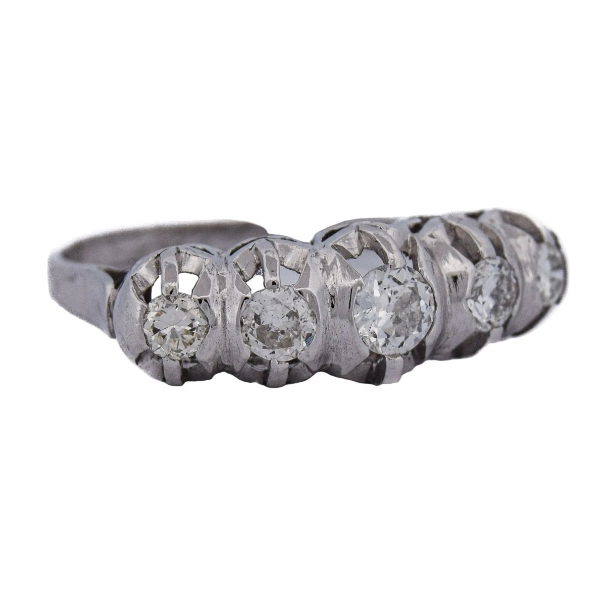 Bague Jarretière en or blanc et diamants - Castafiore