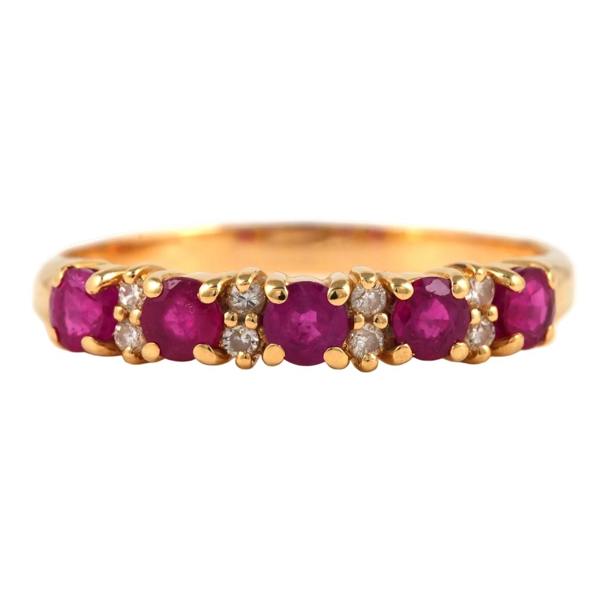 Bague Jarretière en or jaune, rubis et diamants - Castafiore