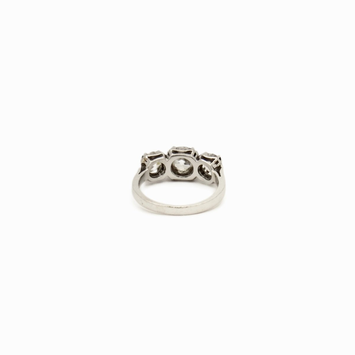 Bague jarretière en platine et diamant - Castafiore