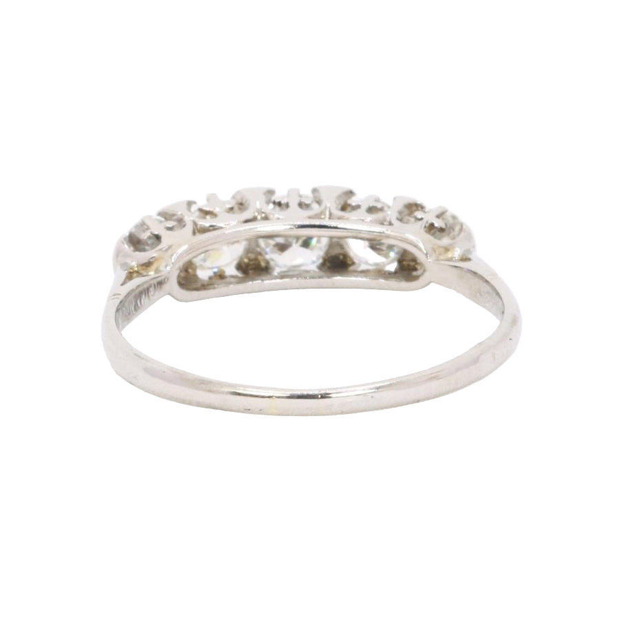 Bague Jarretière en platine et diamant - Castafiore