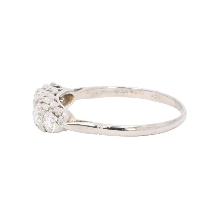 Bague Jarretière en platine et diamant - Castafiore
