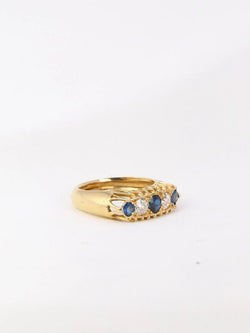 Bague jarretière or jaune saphirs diamants taille ancienne - Castafiore