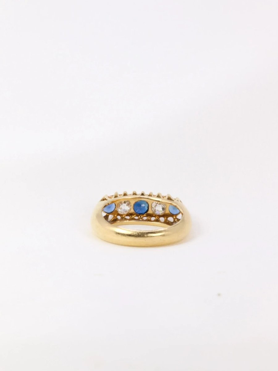 Bague jarretière or jaune saphirs diamants taille ancienne - Castafiore