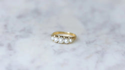 Bague jarretière perles et diamants - Castafiore