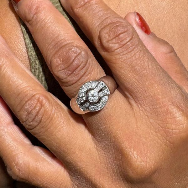 Bague Jonc art - déco en or blanc et diamants - Castafiore