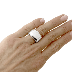 Ring Cartier, "New Wave white gold.