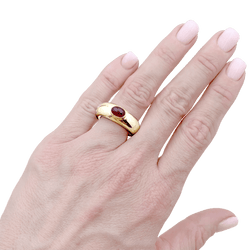 Ring Chaumet, "Anneau yellow gold and rubies.