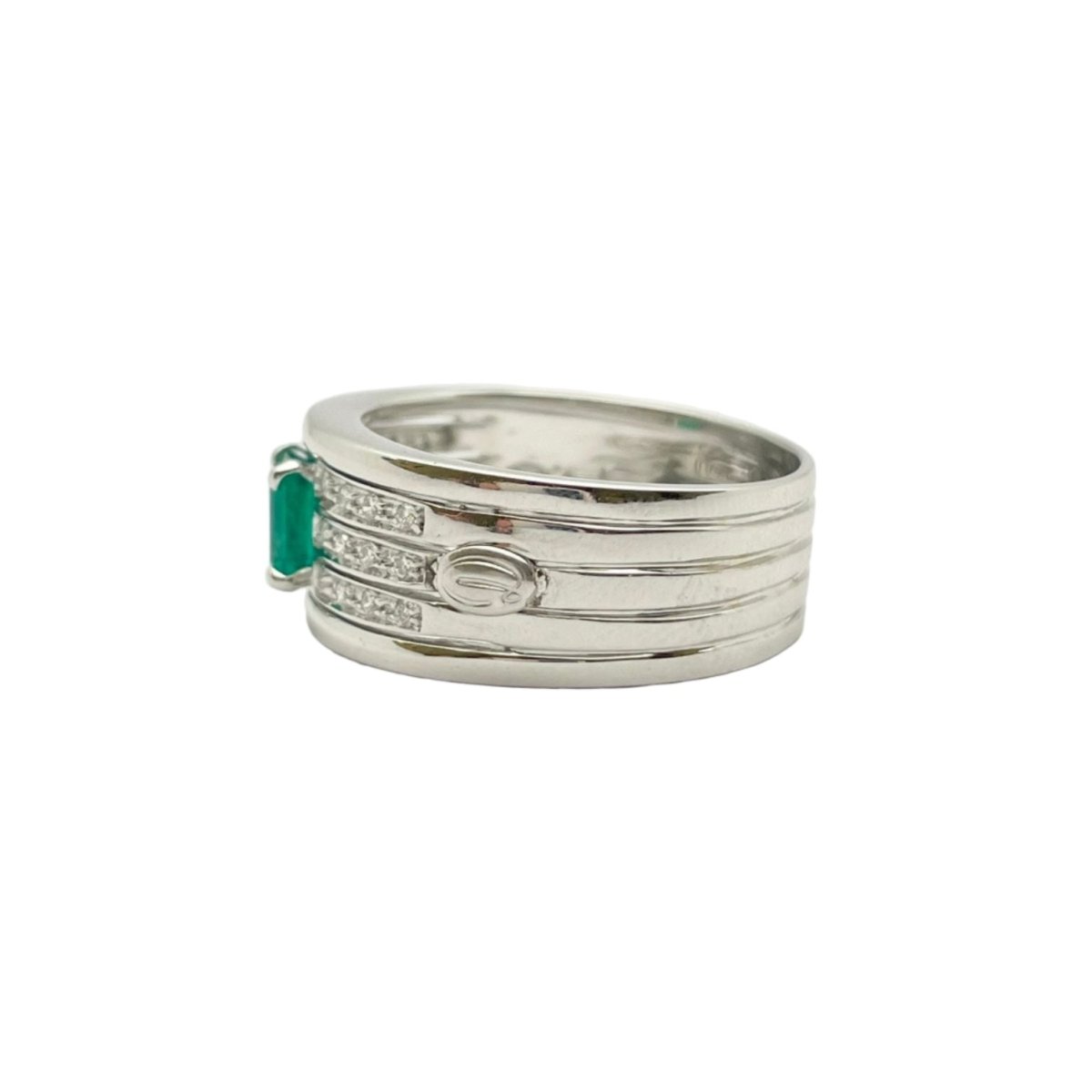 Bague Jonc en or blanc, émeraude et diamants - Castafiore