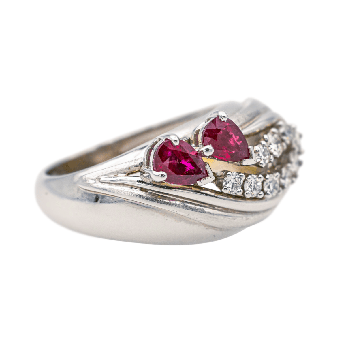 Bague Jonc en or blanc, platine, rubis et diamants - Castafiore