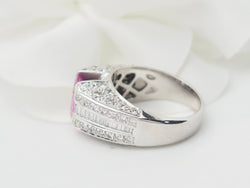 Bague jonc en or blanc, saphir rose et diamants - Castafiore