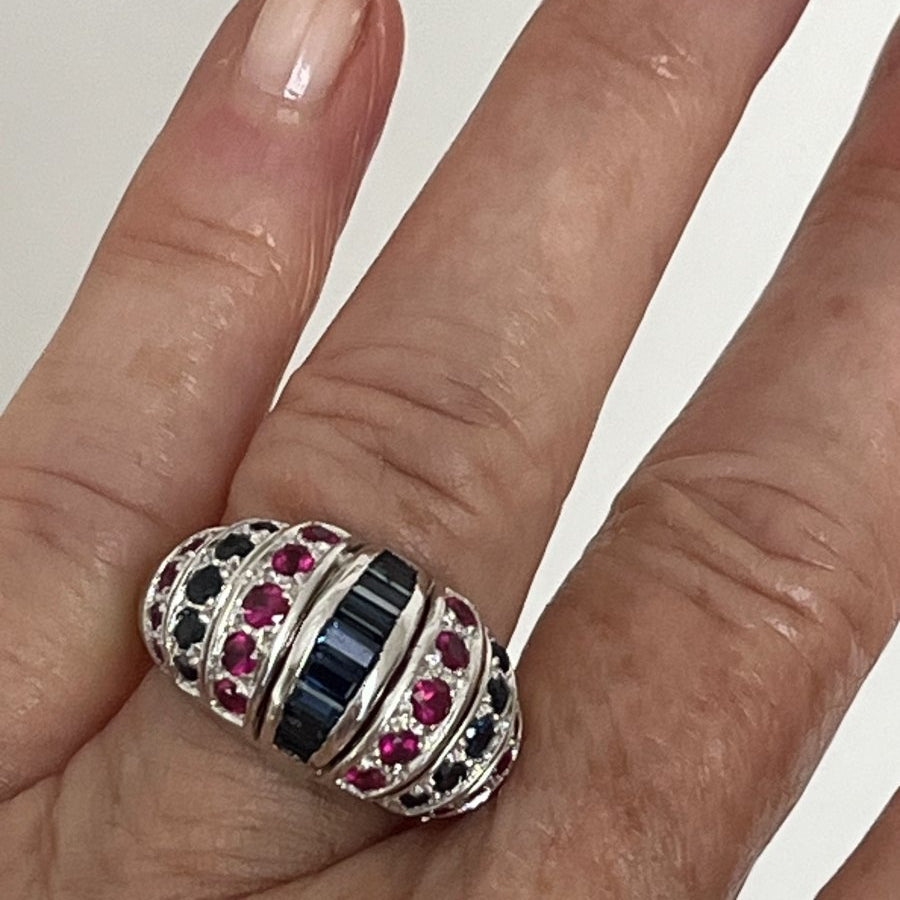 Bague Jonc en or gris saphirs rubis - Castafiore