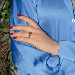 Bague Jonc en or jaune, émeraude et diamants - Castafiore