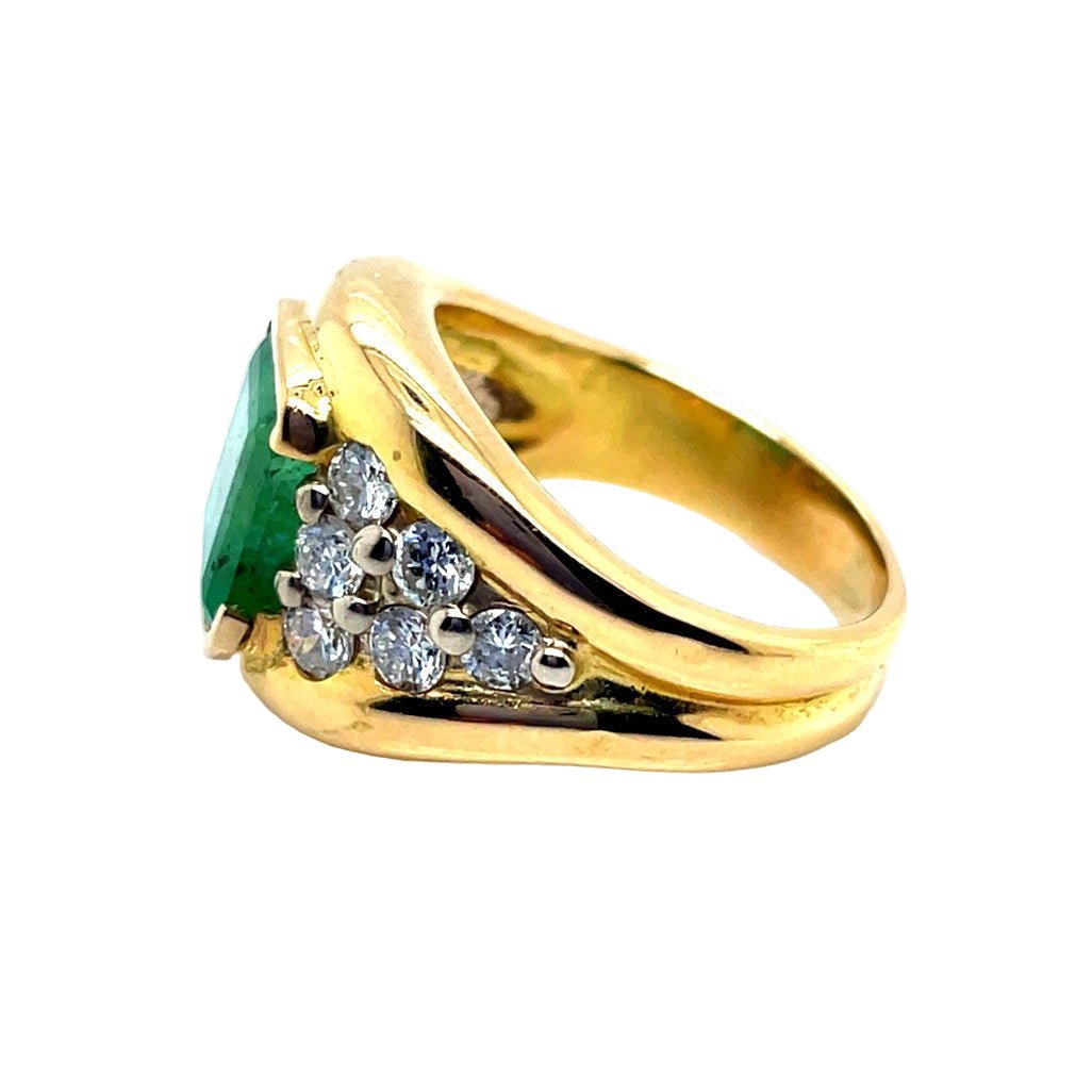 Bague Jonc en or jaune, émeraude et diamants - Castafiore