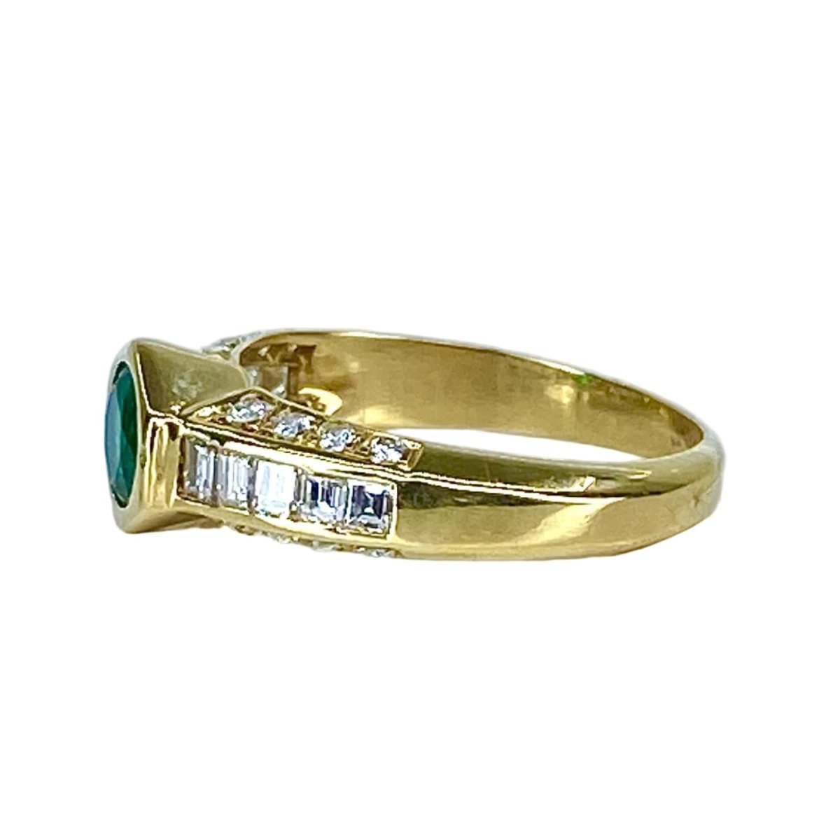 Bague Jonc en or jaune, émeraude et diamants - Castafiore