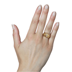 Bague Jonc en or jaune et diamant - Castafiore