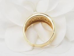 Bague jonc en or jaune et diamants - Castafiore