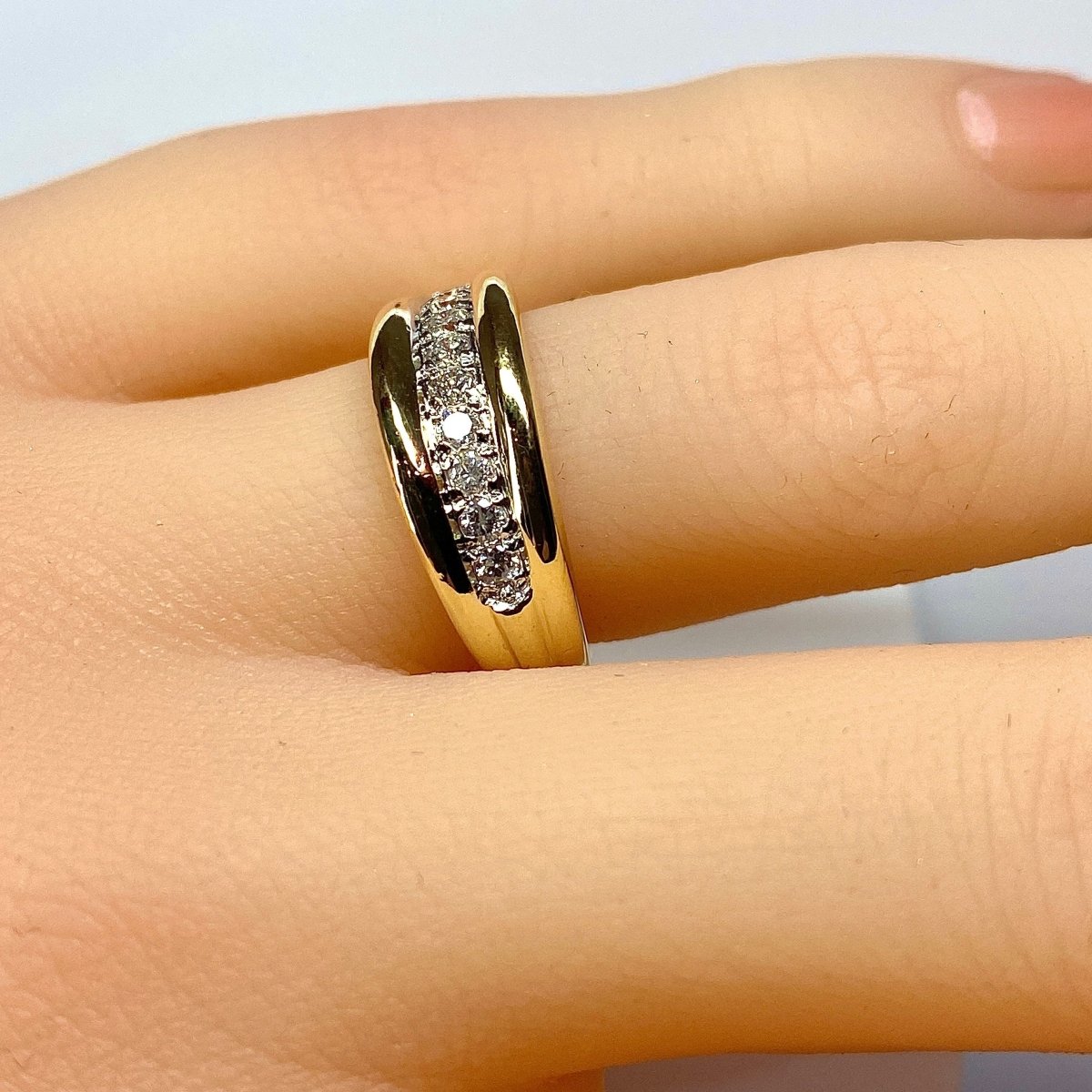 Bague Jonc en or jaune et diamants - Castafiore