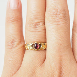 Bague Jonc en or jaune et rubis - Castafiore