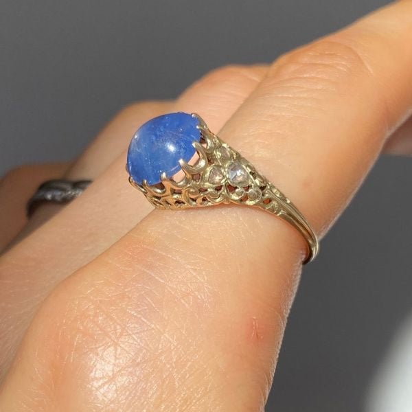 Bague Jonc en or jaune et saphir - Castafiore