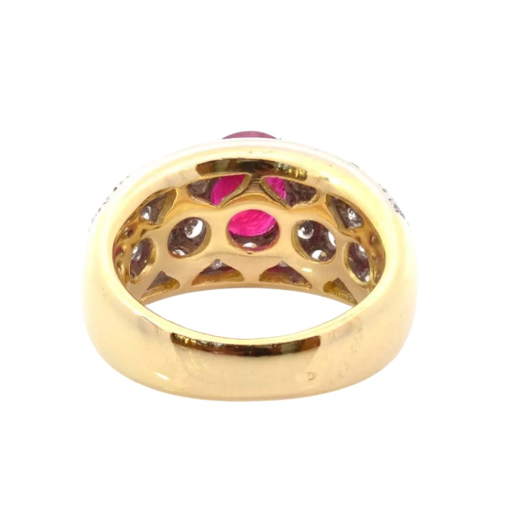 Ring rubies and diamonds in gold and paltinium