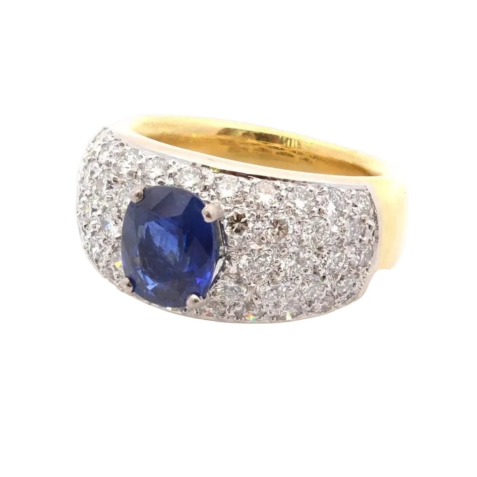 Ring sapphire of 2.29cts and diamonds
