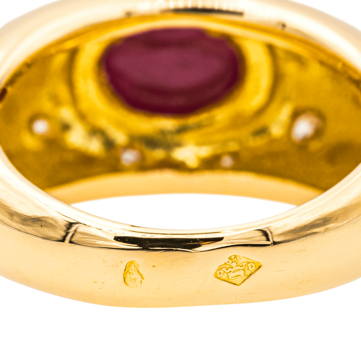 Bague Jonc en or jaune, rubis et diamants - Castafiore