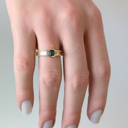 Bague Jonc en or jaune, saphir et diamants - Castafiore