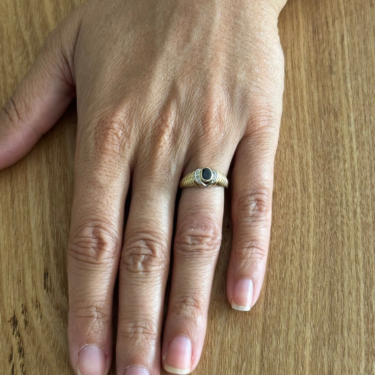 Bague Jonc en or jaune, saphirs et diamants - Castafiore