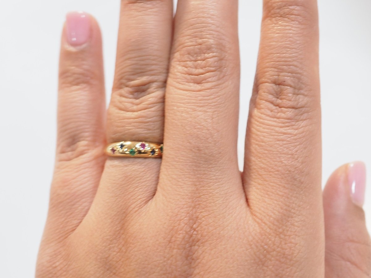 Bague jonc en or rose et pierres précieuses - Castafiore