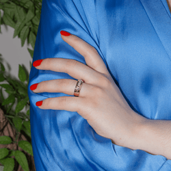 Bague Jonc GUY LAROCHE "Ceinture" en or jaune et diamants - Castafiore