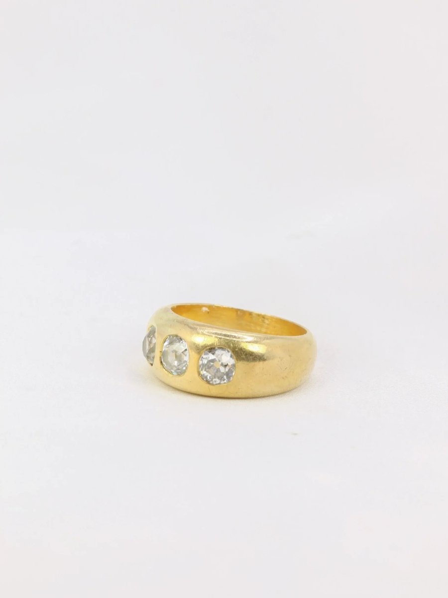 Bague jonc or diamants taille ancienne - Castafiore