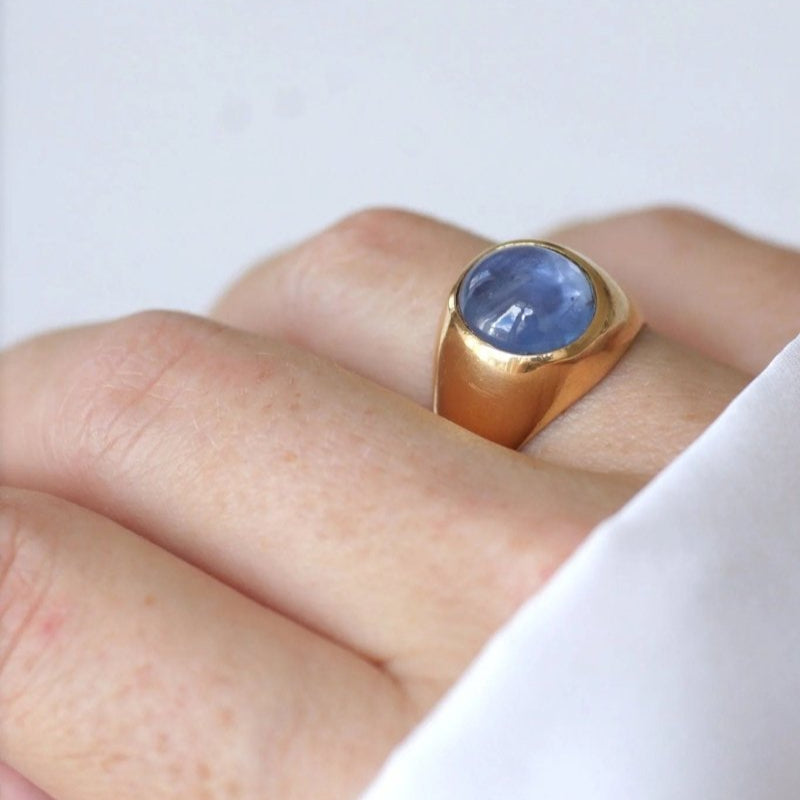 Bague jonc or jaune et saphir étoilé - Castafiore