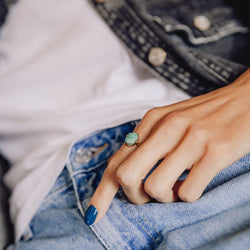 Bague Jonc scarabée en or jaune et jade - Castafiore