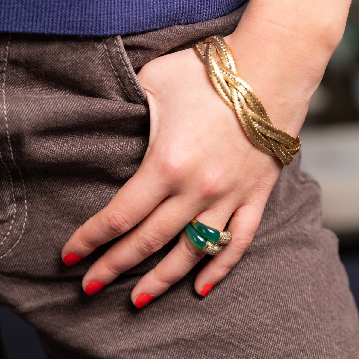 Bague Jonc VAN CLEEF & ARPELS "Philippine" en or jaune, jade verte et diamants - Castafiore