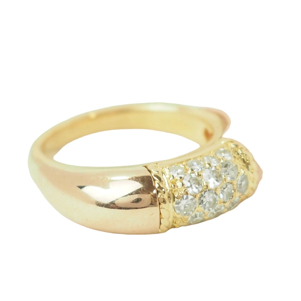 Bague Jonc VAN CLEEF ET ARPELS "Philippine" en or jaune, corail et diamants - Castafiore