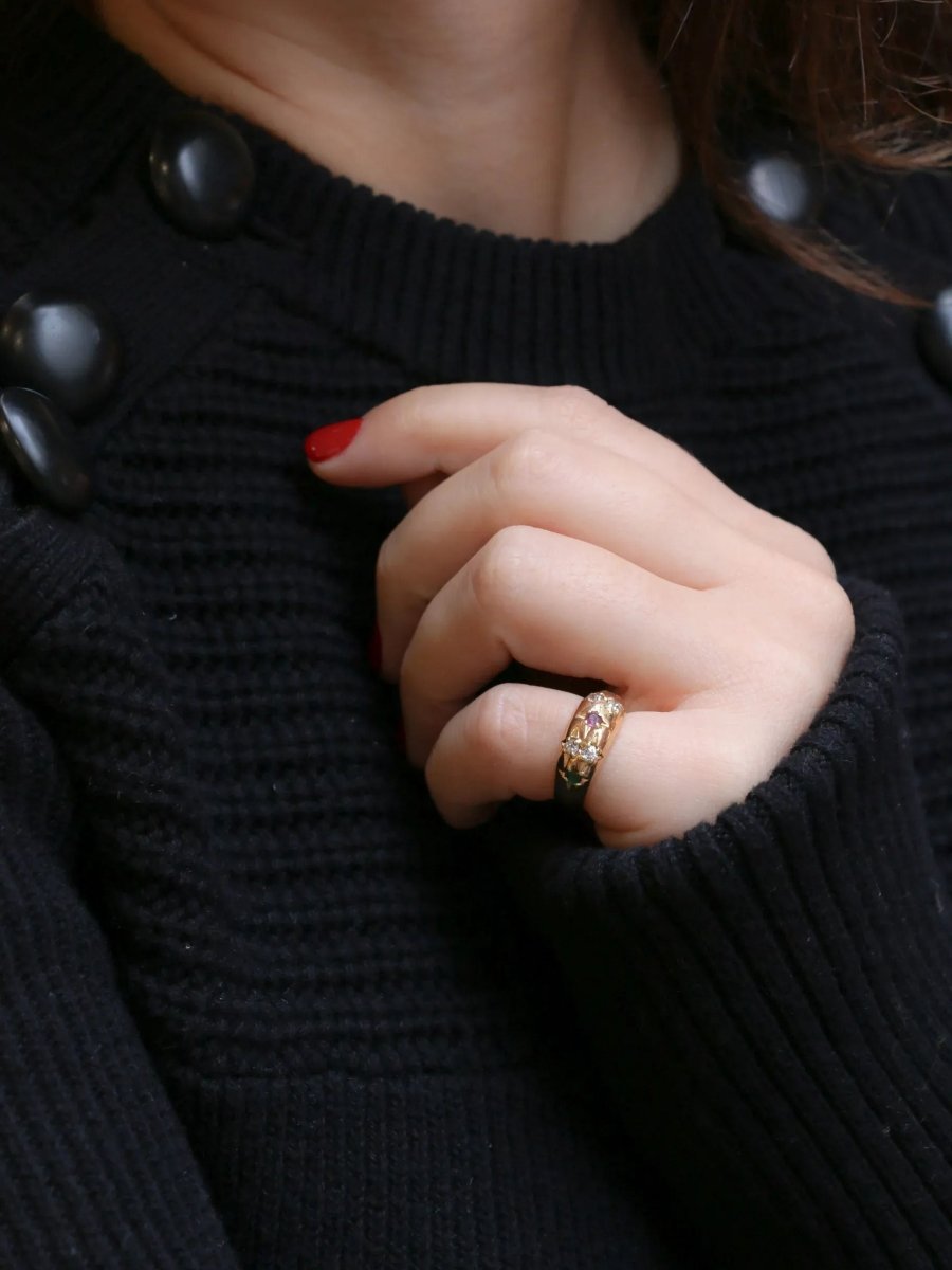 Bague jonc vintage or émeraudes rubis diamants - Castafiore