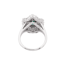 Bague "Jupe" en or jaune, platine, émeraude et diamants - Castafiore