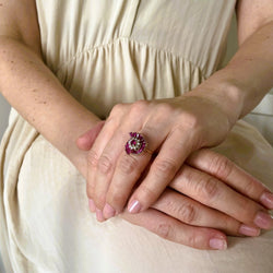 Bague Jupe en or jaune, rubis et diamants - Castafiore