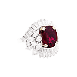 Bague jupe en patine, rubis et diamants - Castafiore