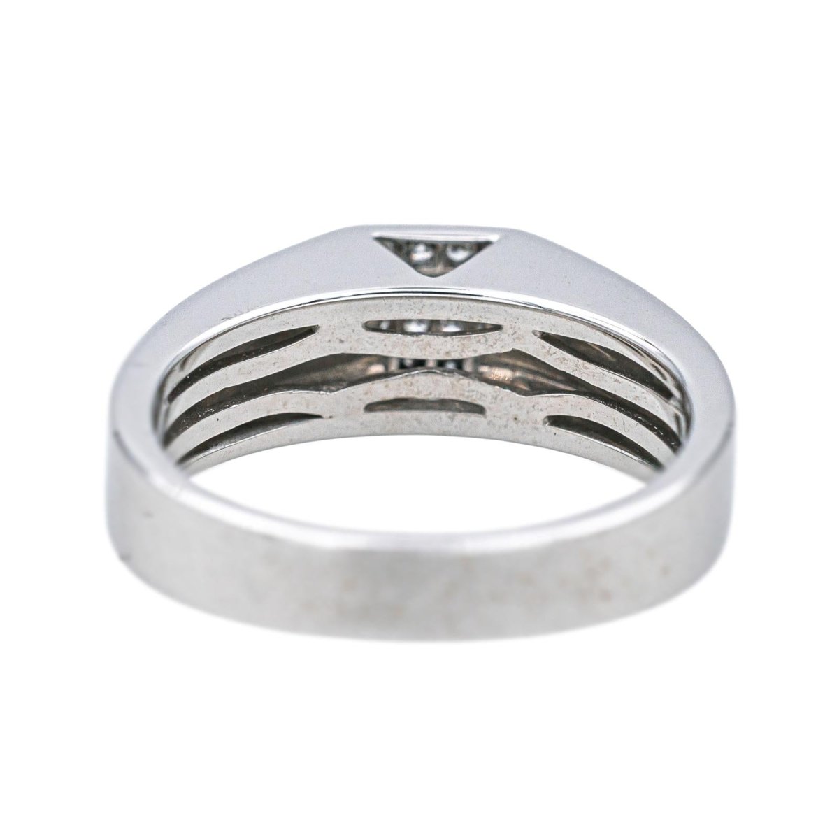 Bague KORLOFF en or blanc, laque et diamants - Castafiore