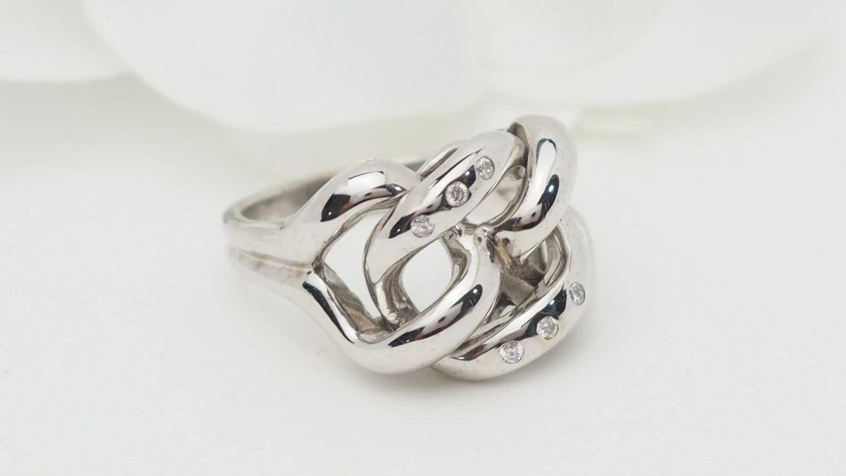 Bague maille gourmette en or blanc et diamants - Castafiore