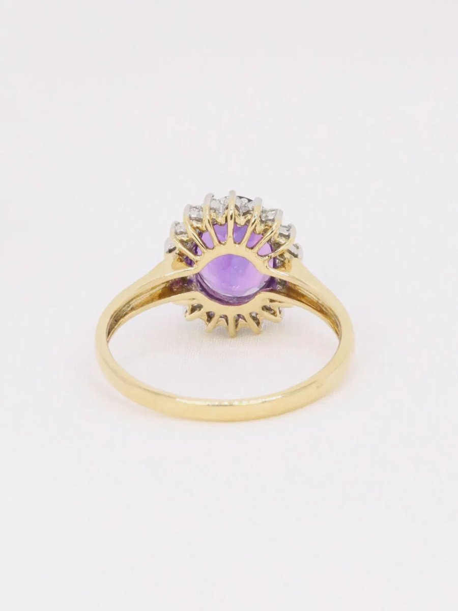 Bague marguerite améthyste ovale diamants - Castafiore