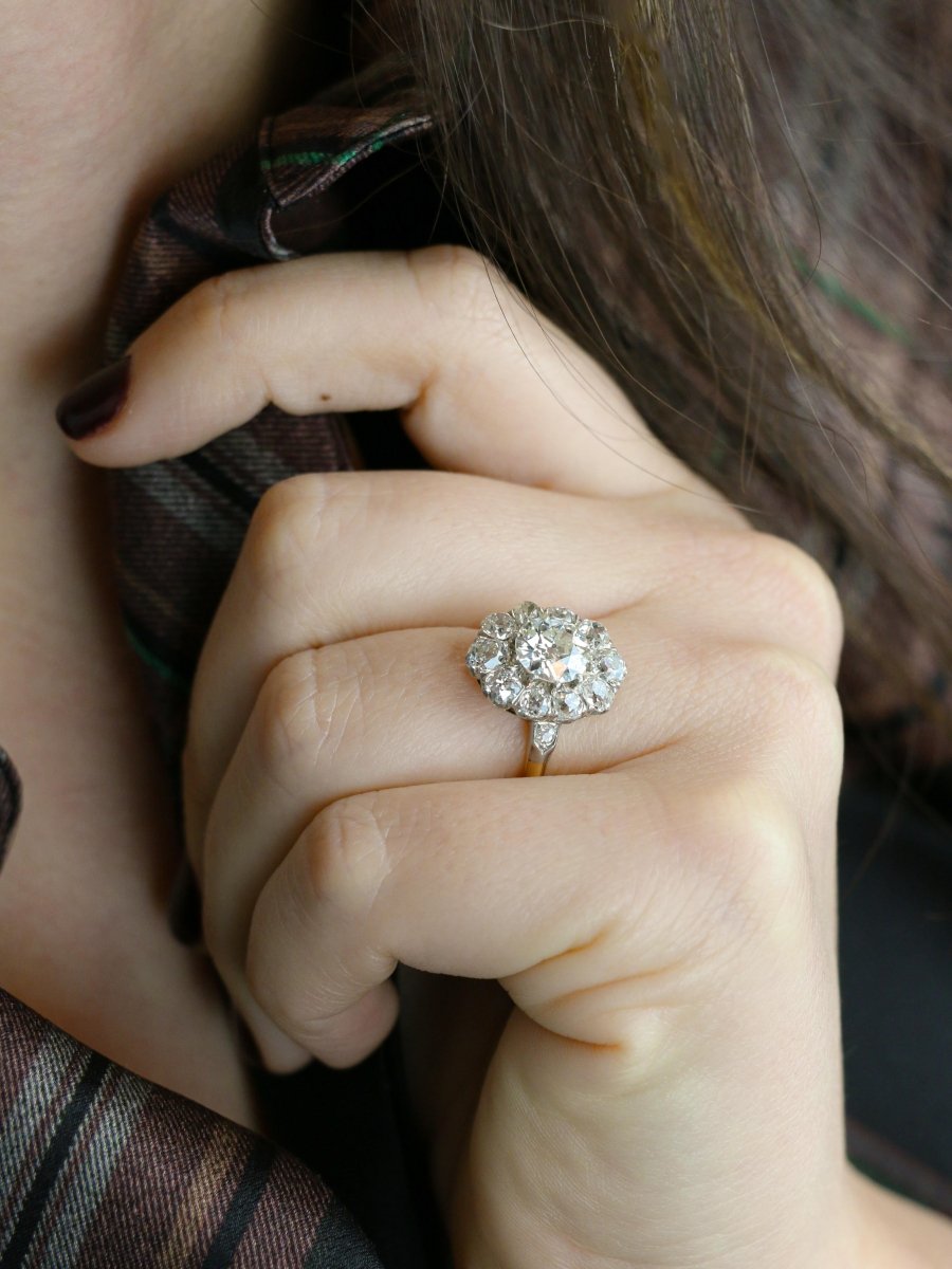 Bague marguerite ancienne diamants taille ancienne 3 carats - Castafiore
