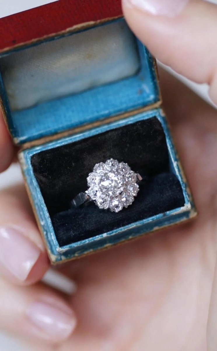 Bague Marguerite Diamants 1,60 Cts Art Deco - Castafiore