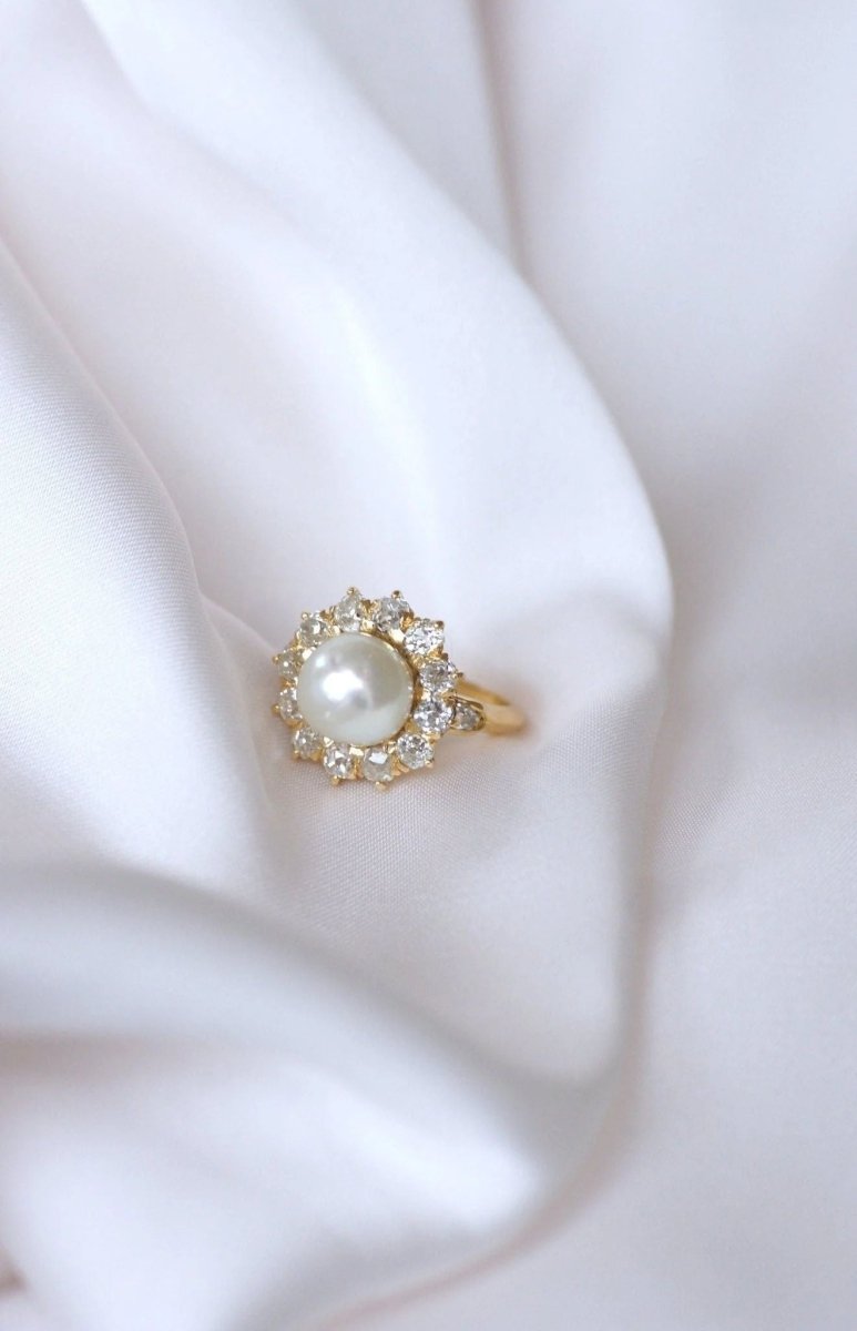 Bague marguerite diamants et perle fine - Castafiore