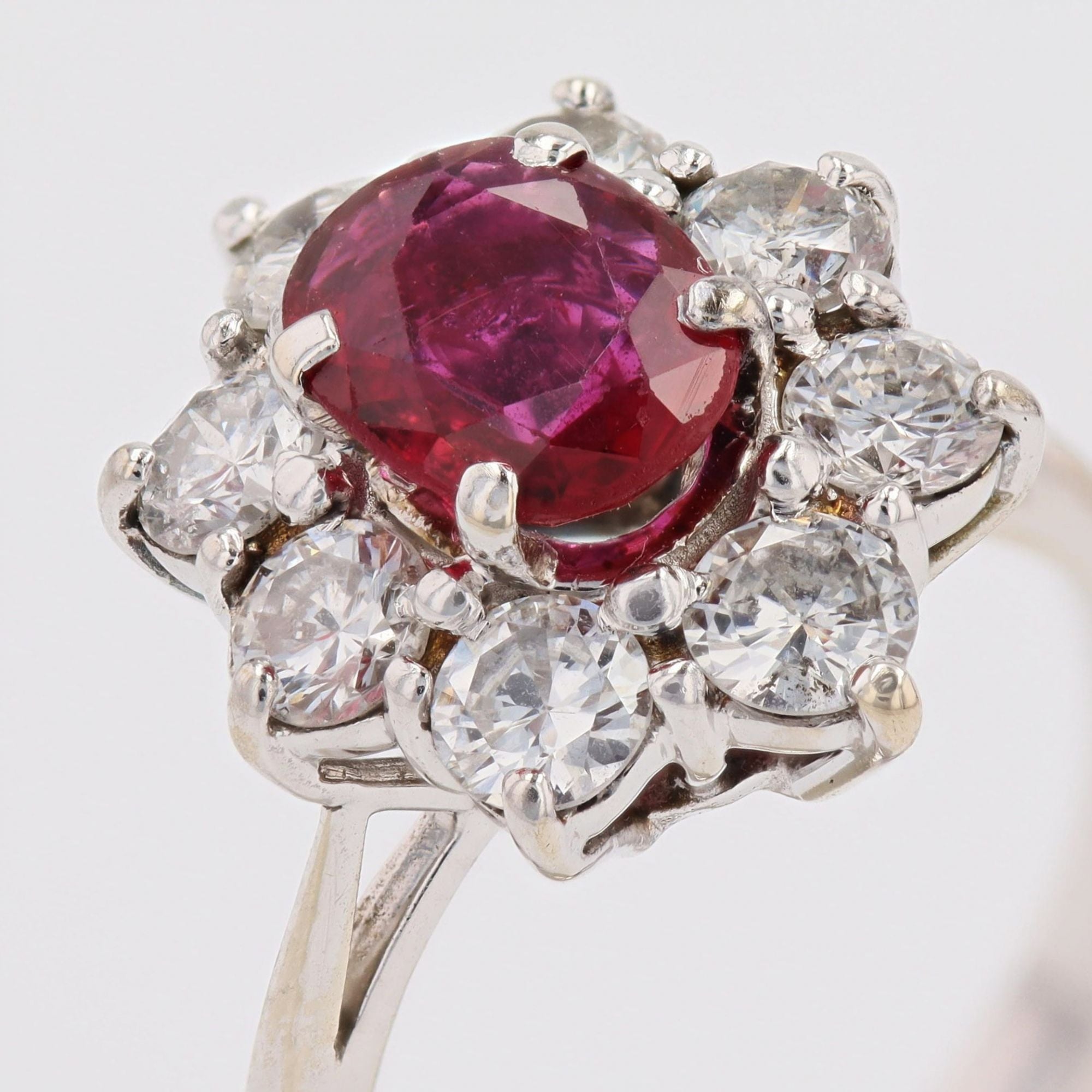 Bague marguerite diamants rubis or blanc