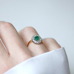 Bague Marguerite en argent, or jaune, émeraude, et diamants - Castafiore