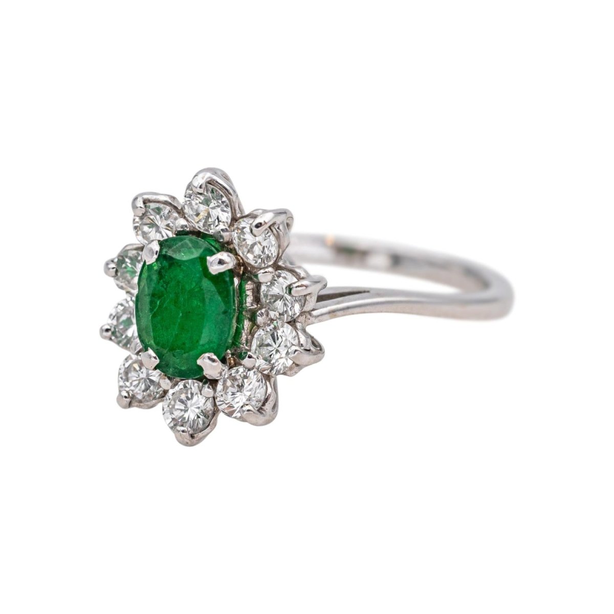Bague Marguerite en or blanc, émeraude et diamants - Castafiore