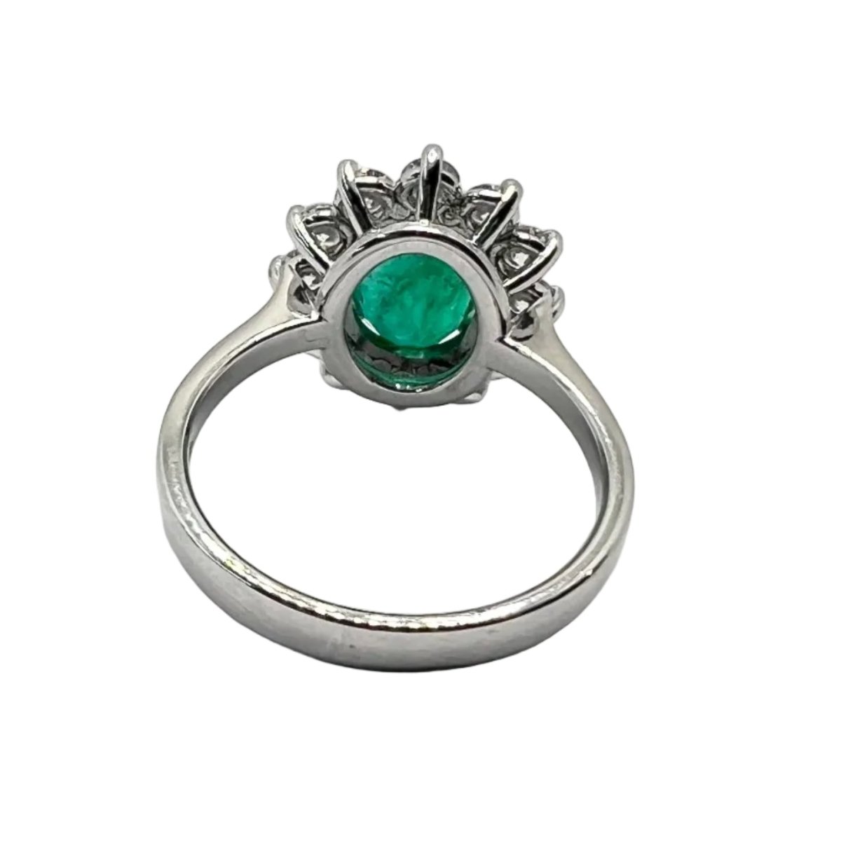 Bague Marguerite en or blanc, émeraude et diamants - Castafiore