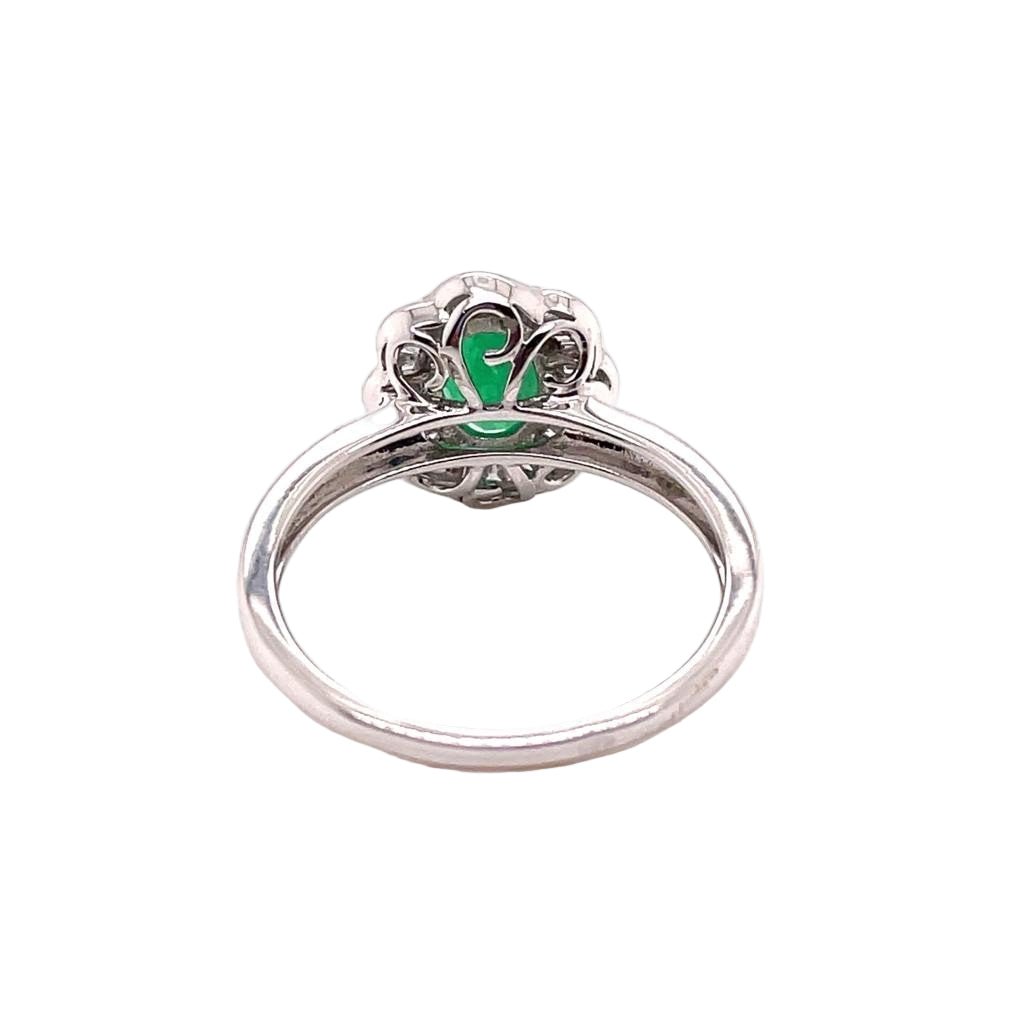 Bague Marguerite en or blanc, émeraude et diamants - Castafiore